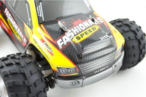 WLtoys A979A RC High Speed Car 2.4GHz 2CH 1/18 Scale 4WD Off-road W/ 2 Rechargeable Batteries
