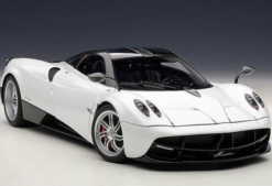 Pagani Huayra Roadster 1/14 Scale RC Car - Pearl White